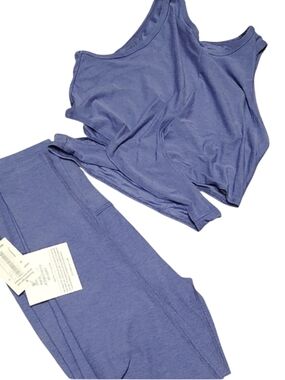 BEYOND YOGA Lavender Purple Leggings (M) w/ Matching Bra (S) NEW WITH TAGS!
